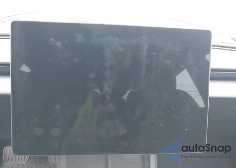 2024 Tesla Model 3 Long Range Dual Motor All-Wheel Drive z USA, uszkodzony, nr VIN 5YJ3E1EB9RF826102